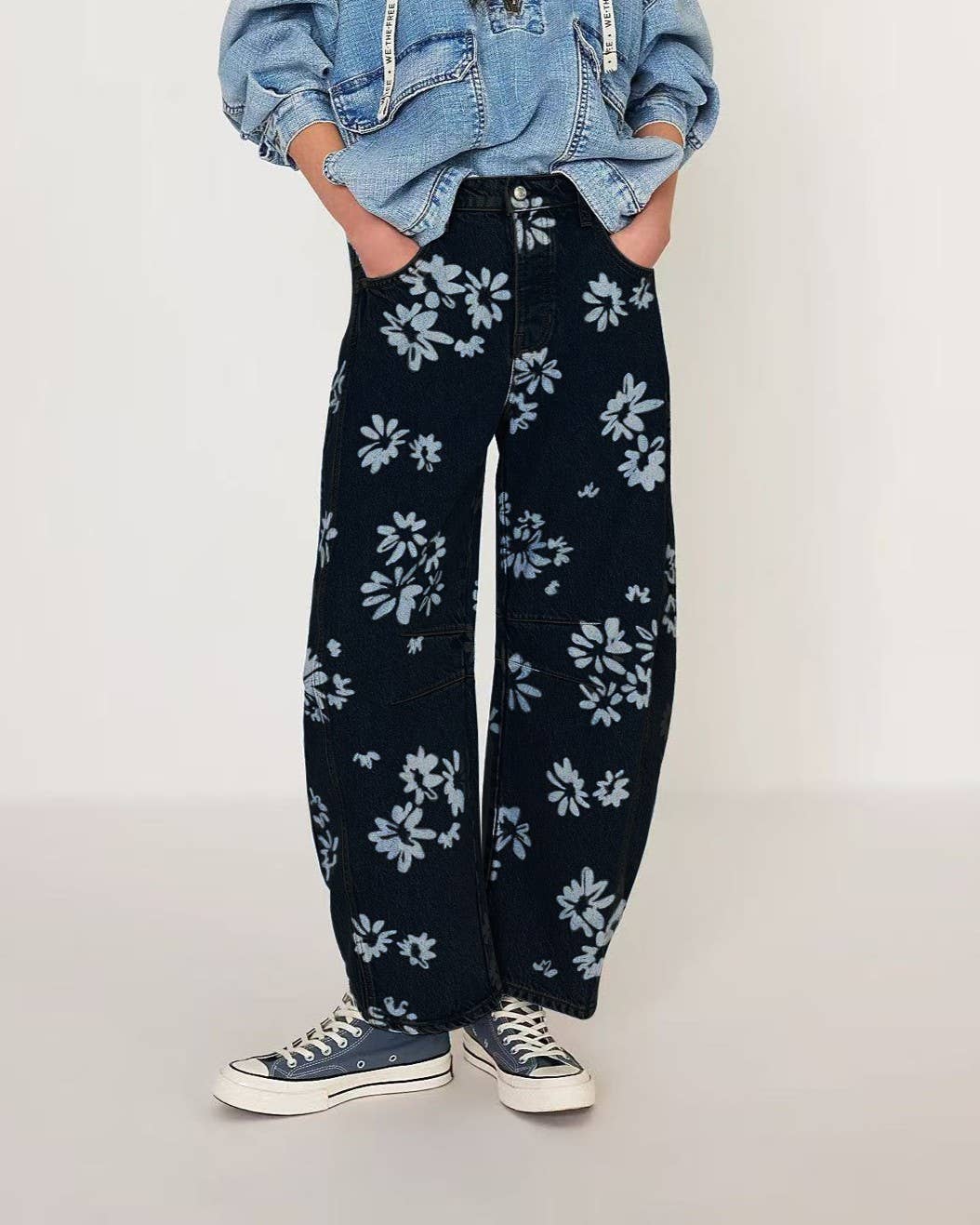 Printed Barrel Leg Mid Rise Denim Jeans