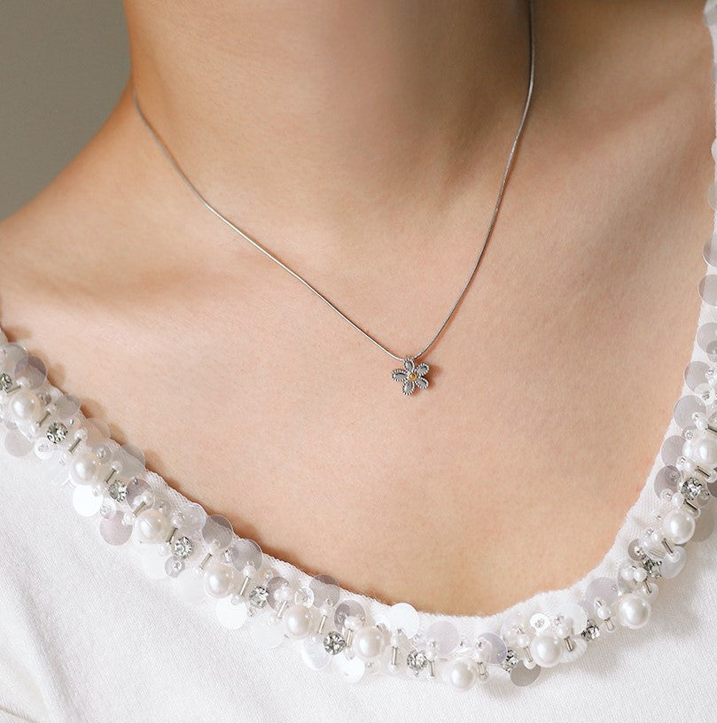 Dainty Daisy Charm Chain Necklace - view 1