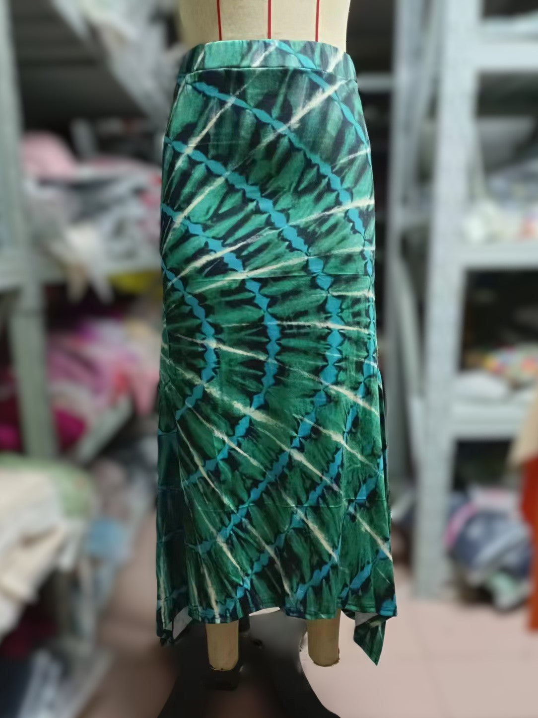 Spiral Tie Dye Asymmetric Midi Skirt - Green
