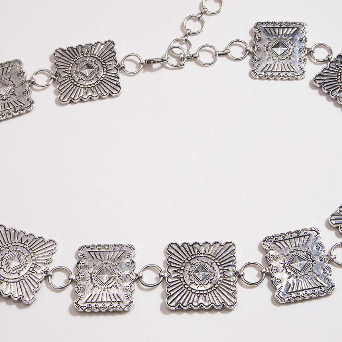 Engraved Square Concho Western Waist Chain - Silvery - 3