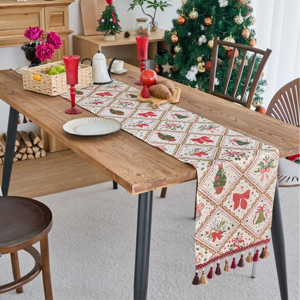 Christmas Table Runner with Woven Pattern and Tassels - White