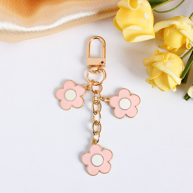 Enamel Daisy Flower Charm Keychain - Pink