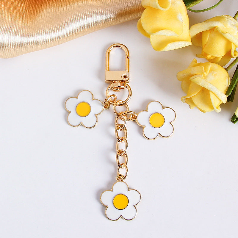 Enamel Daisy Flower Charm Keychain - White