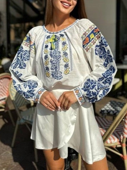 Boho Peasant Blouse With Folk Floral Print - White