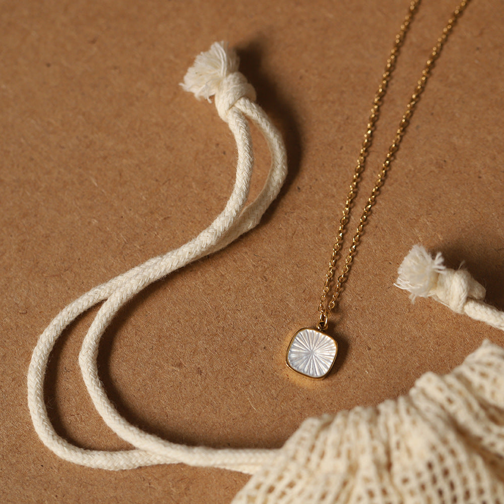 Carved Square Shell Pendant Necklace - Gold - 4