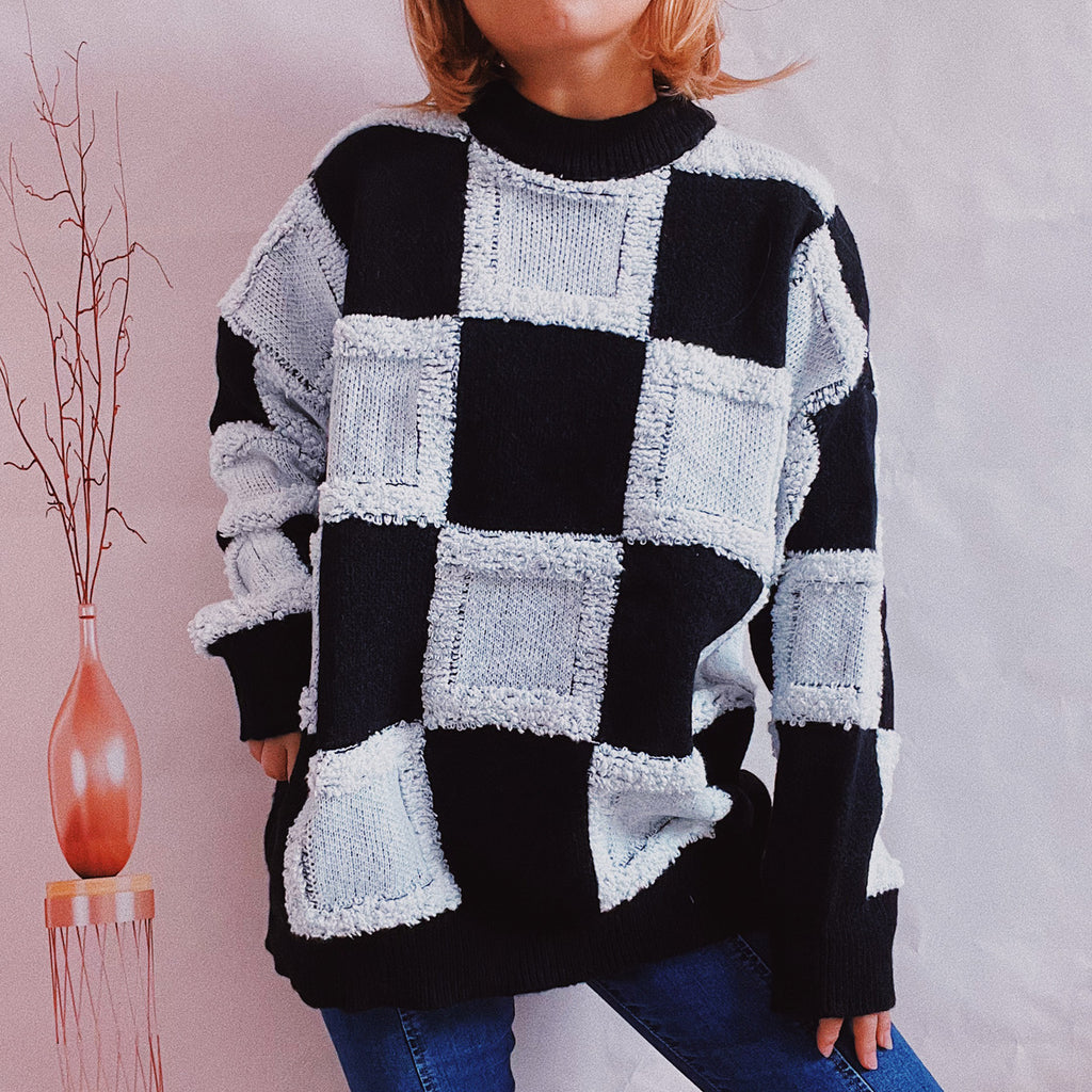 Textured Checkerboard Crewneck Knit Sweater - Black