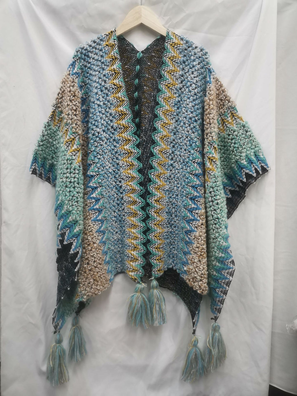 Chevron Knit Tassel Kimono Wrap - NO_11