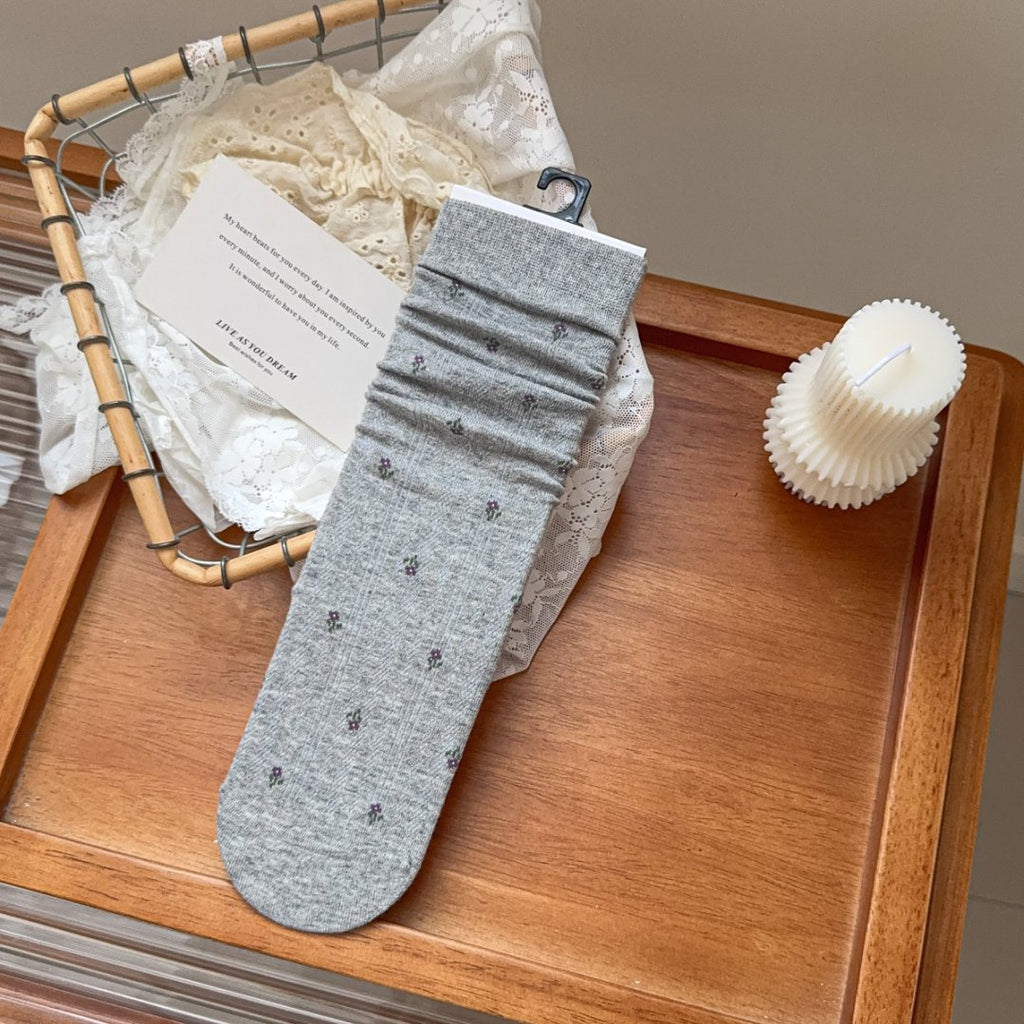 Ditsy Floral Ribbed Slouch Socks - Gray