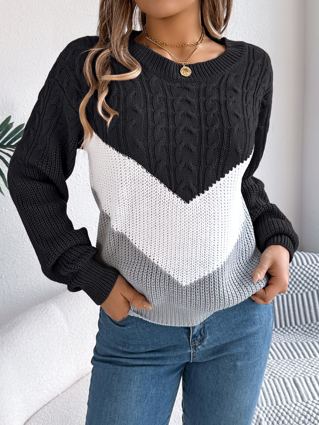 Chevron Color Block Cable Knit Sweater - Black - 1