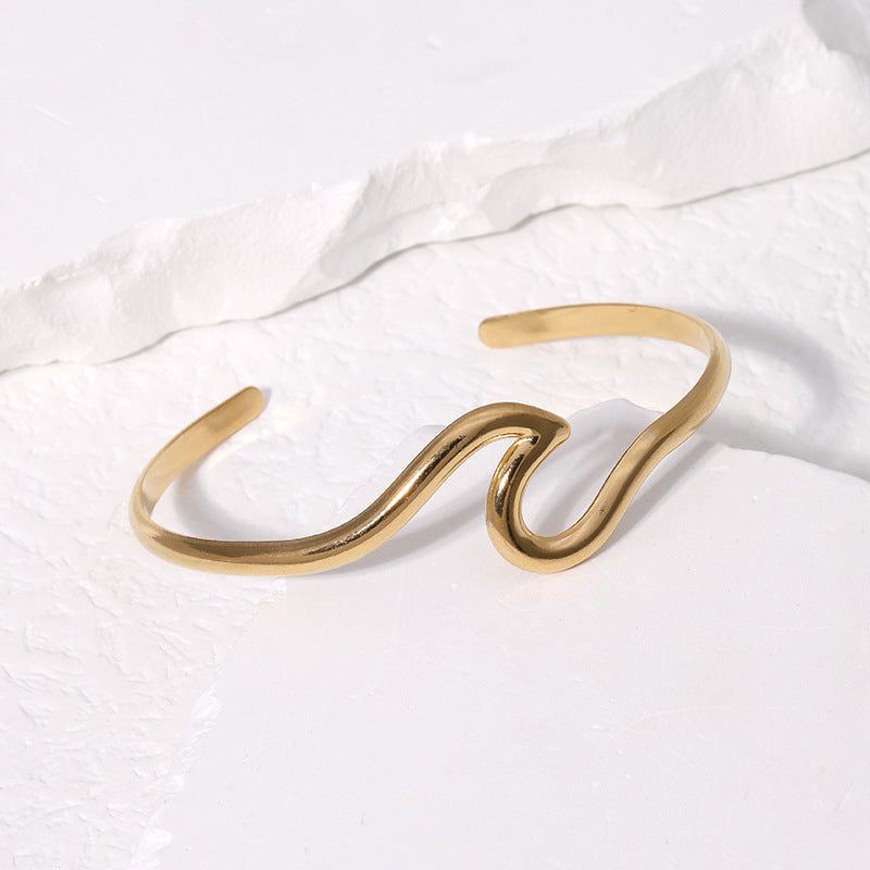 Minimalist Wavy-Line Adjustable Cuff Bracelet - Gold