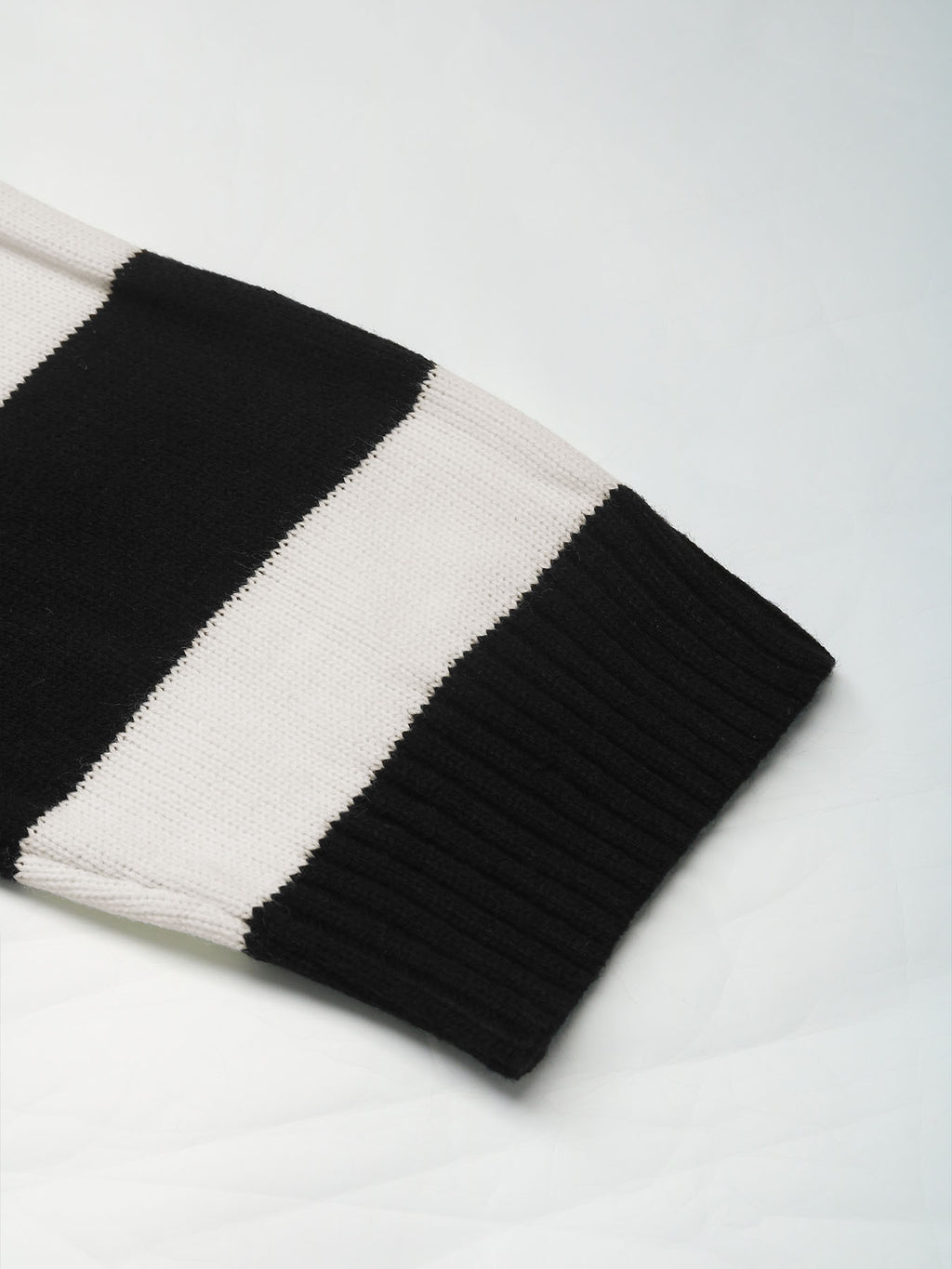 Bold Striped Collared V-Neck Sweater - Black - 4