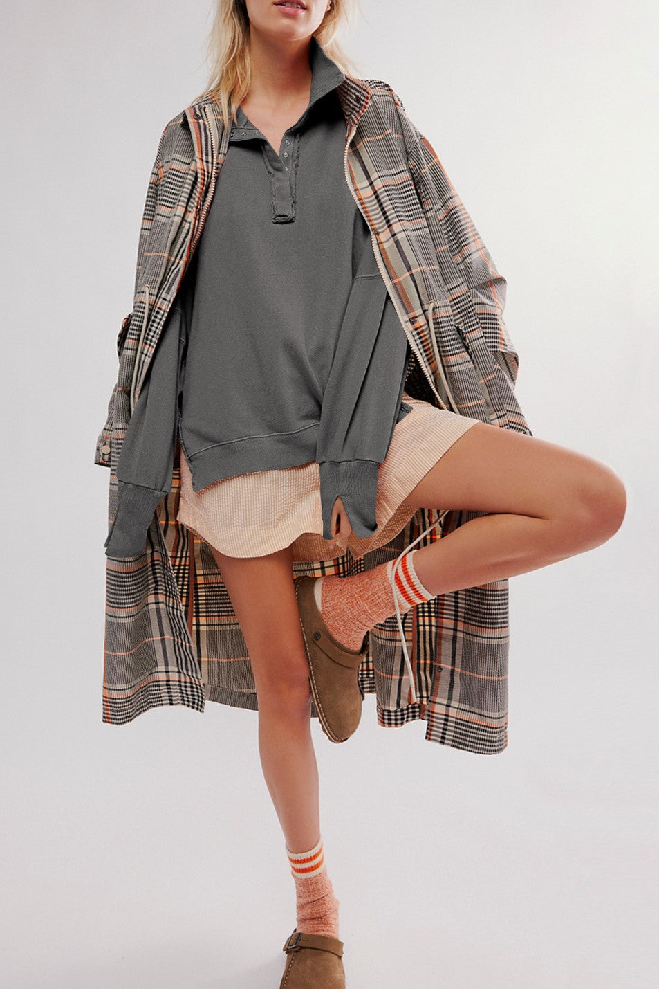 Oversized Collared Sweatshirt With Raw Seams - Gray - 1