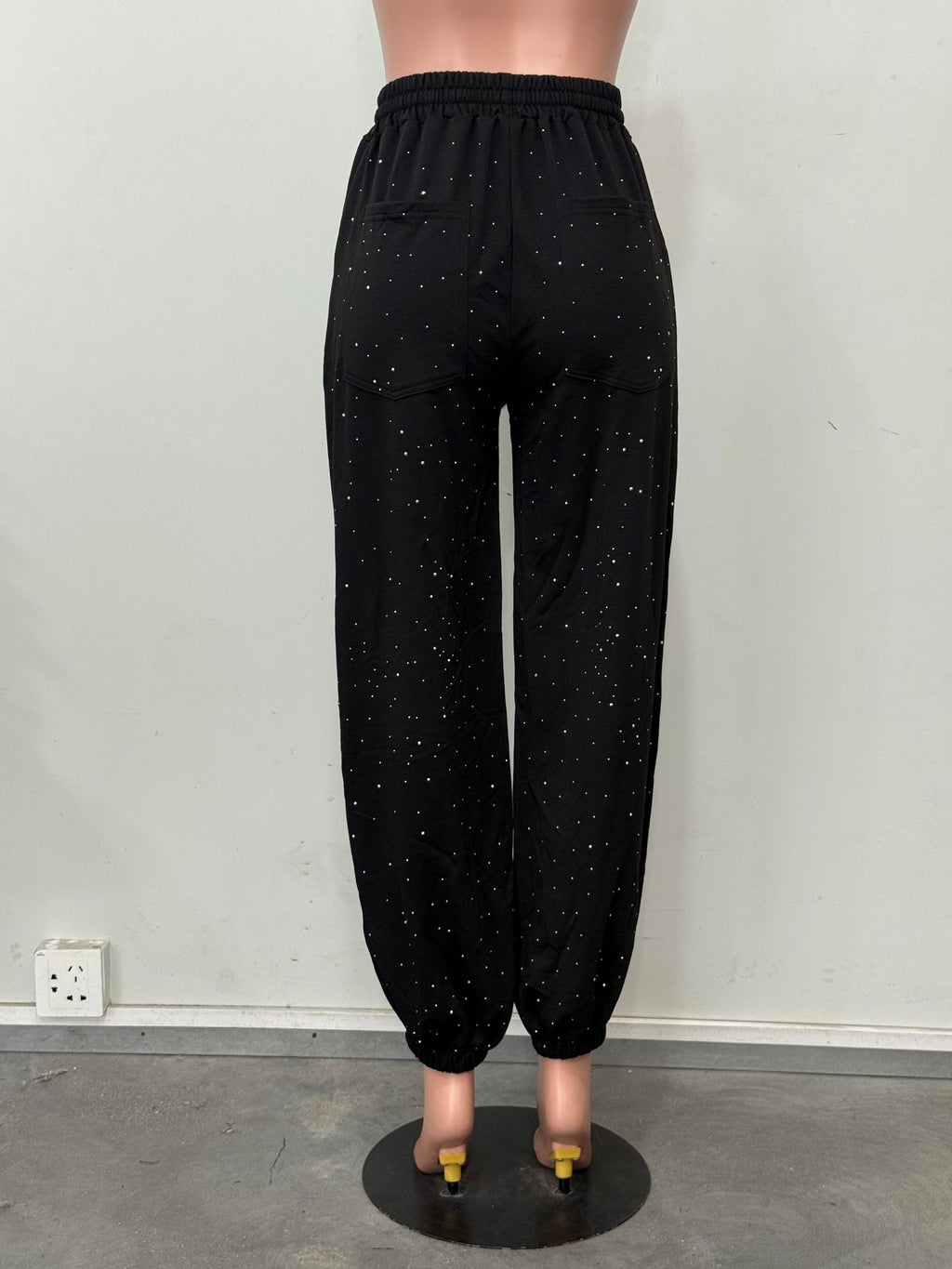 Sparkle Embellished Cuffed Jogger Pants - Black - 2