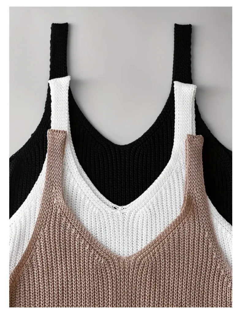 Ribbed Knit V Neck Cami With Wide Straps - K+B+W - 2