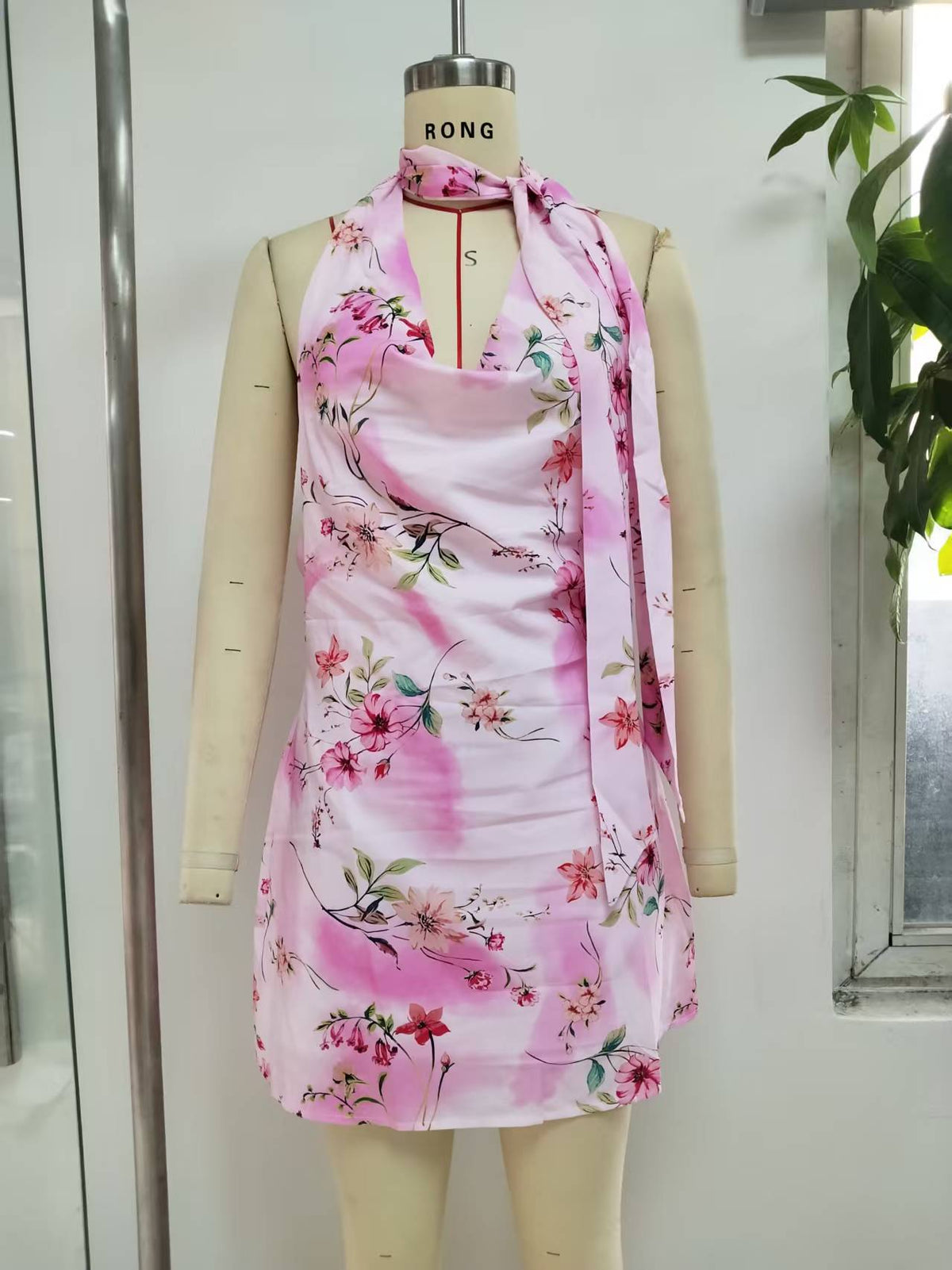 Floral Halter Mini Dress With Scarf - Pink - 6