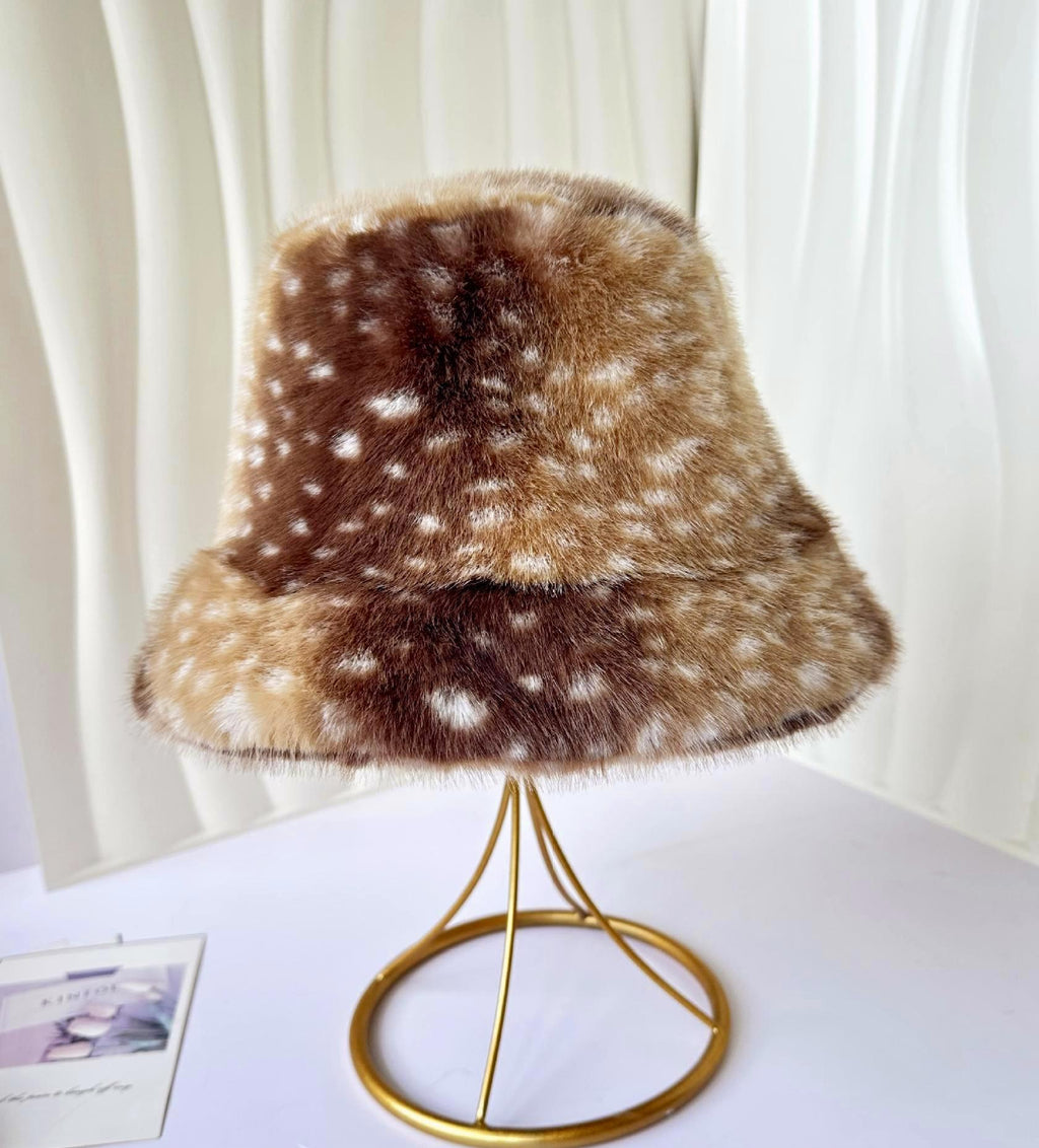 Fawn Spot Plush Bucket Hat With Suede Lining - Khaki
