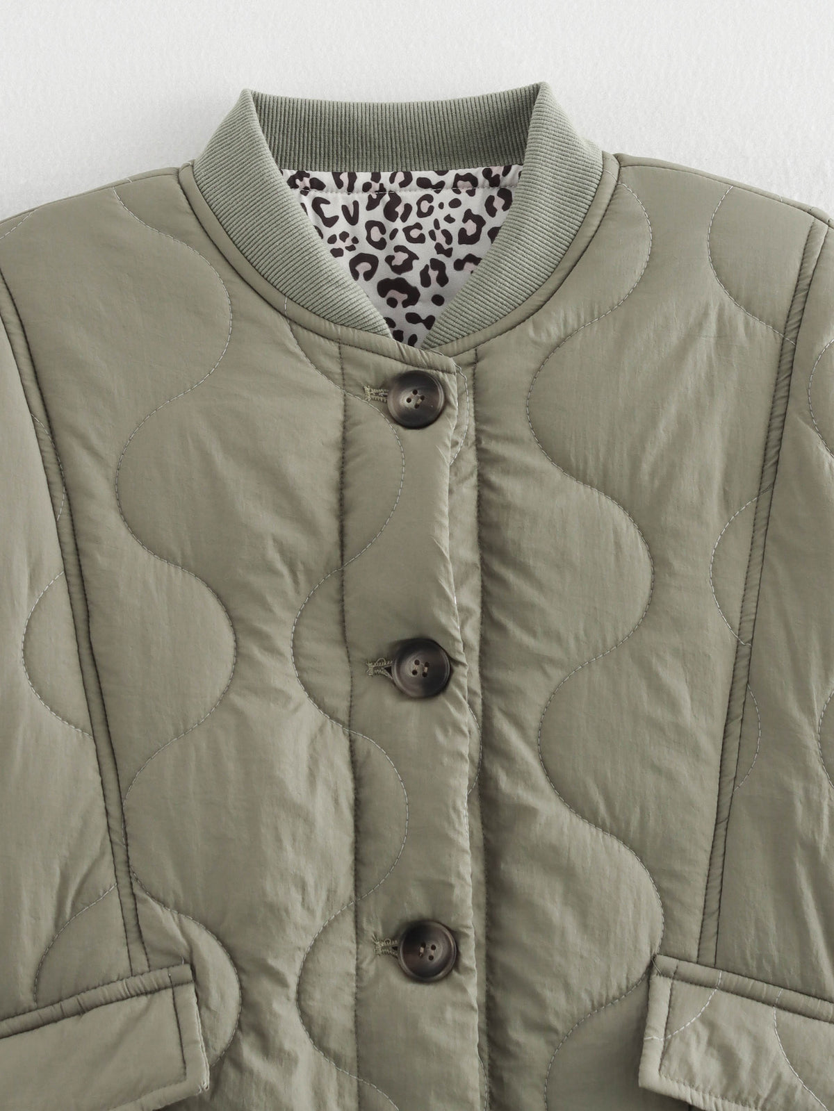 Quilted Bomber Jacket With Leopard Lined Cuffs - Green - 2