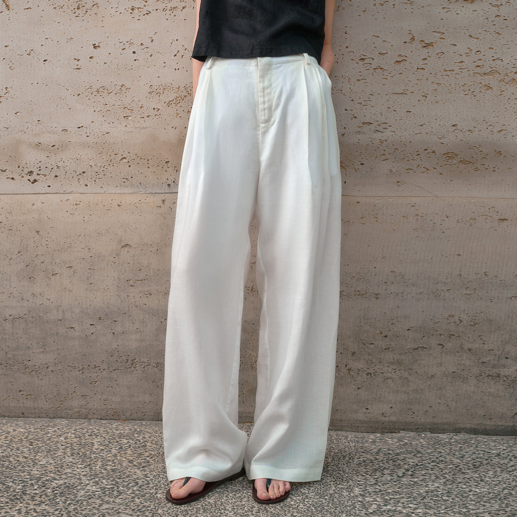 Tencel Blend Pleated Wide Leg Trousers - White