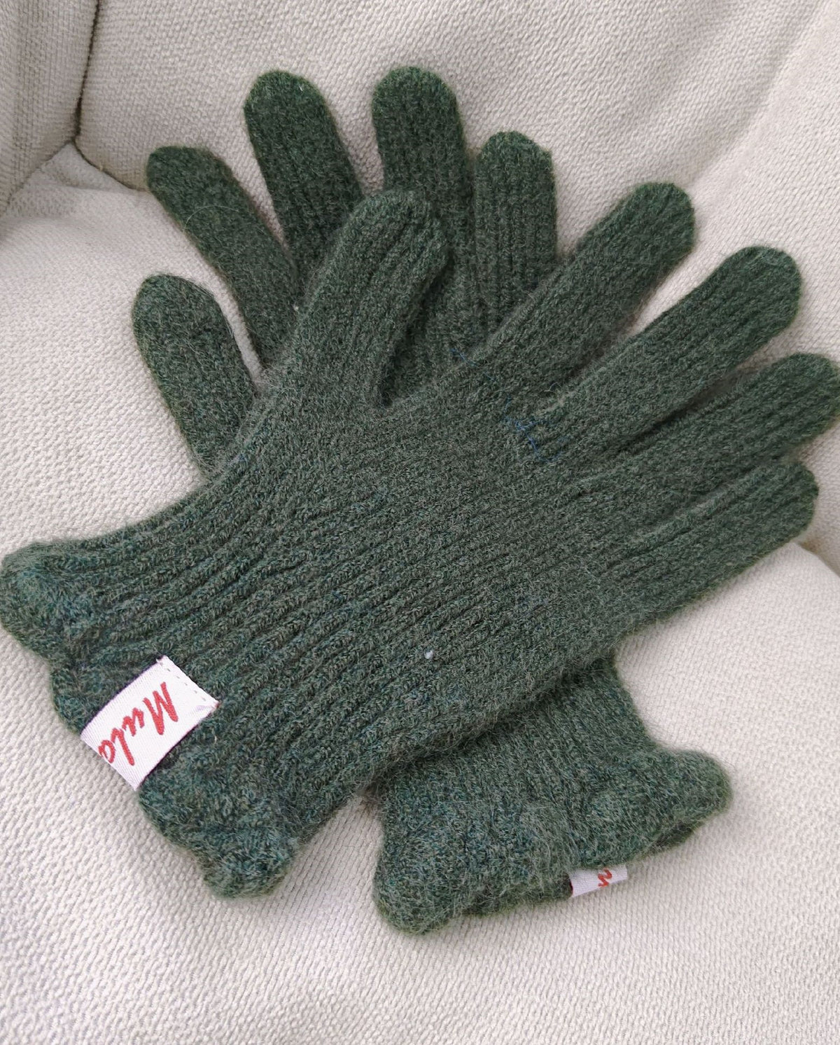 Ribbed Knit Gloves With Ruffle Cuff - DarkGreen