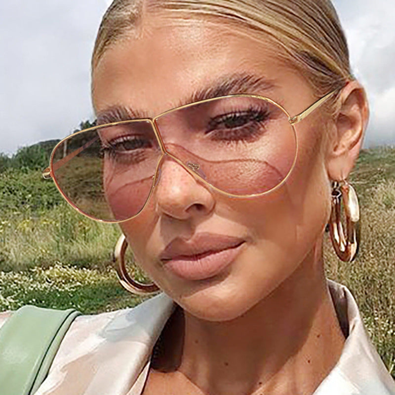 Oversized One Piece Lens Pilot Sunglasses