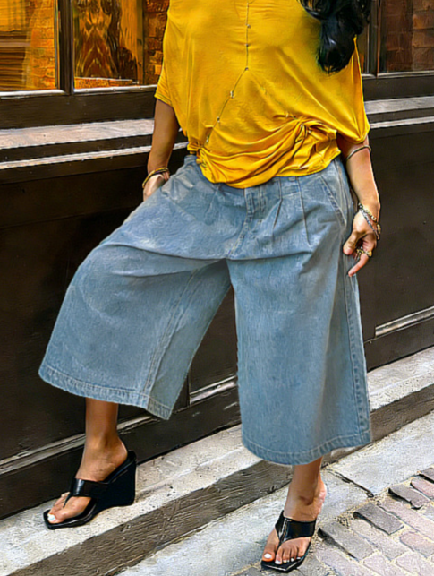 Pleated Wide Leg Denim Culotte Jeans - Blue - 2