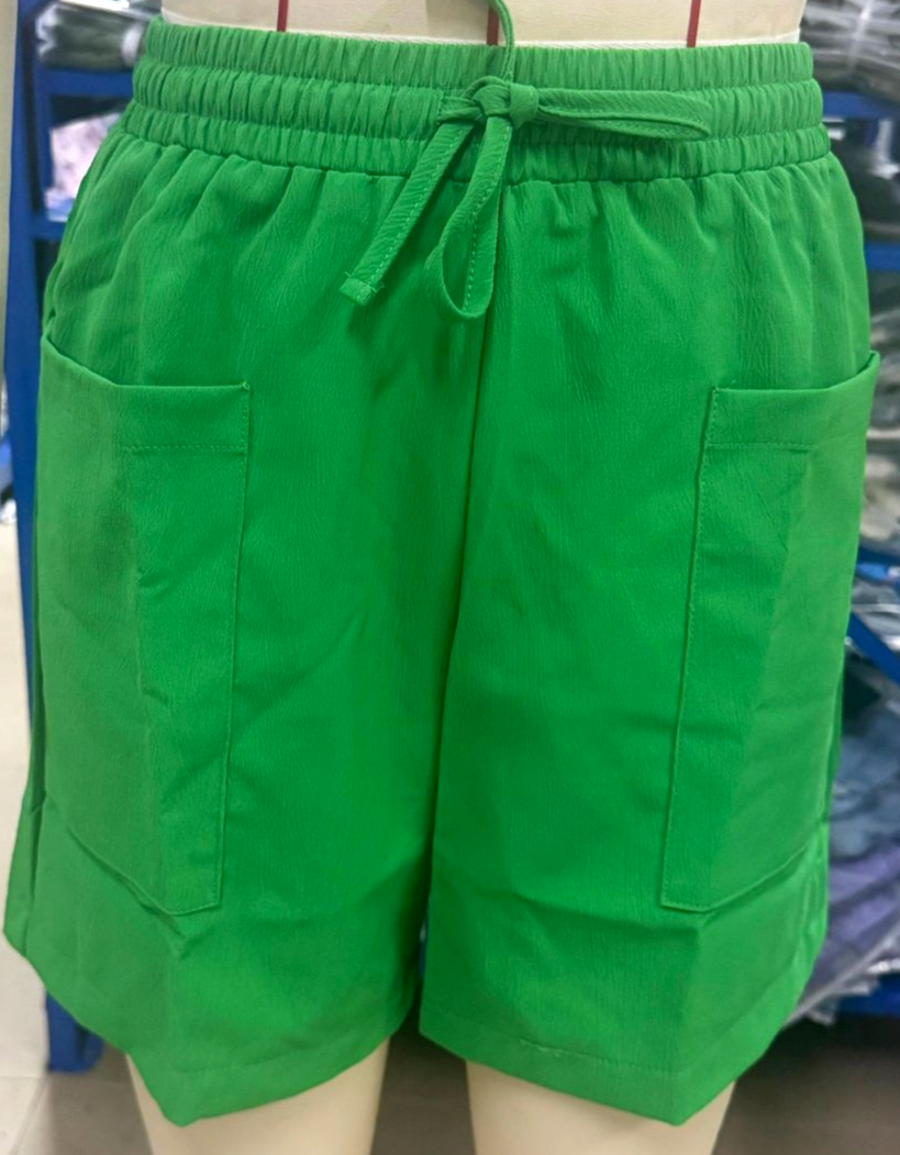 Relaxed Drawstring Shorts With Patch Pockets - Green