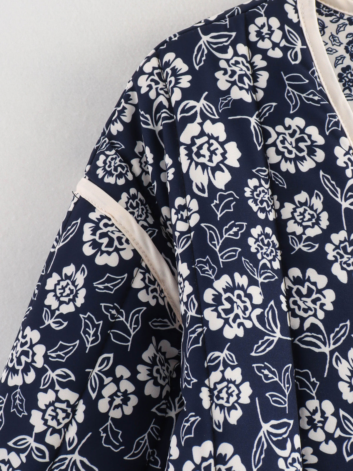 Floral Quilted V Neck Jacket With Pockets - Navy - 5