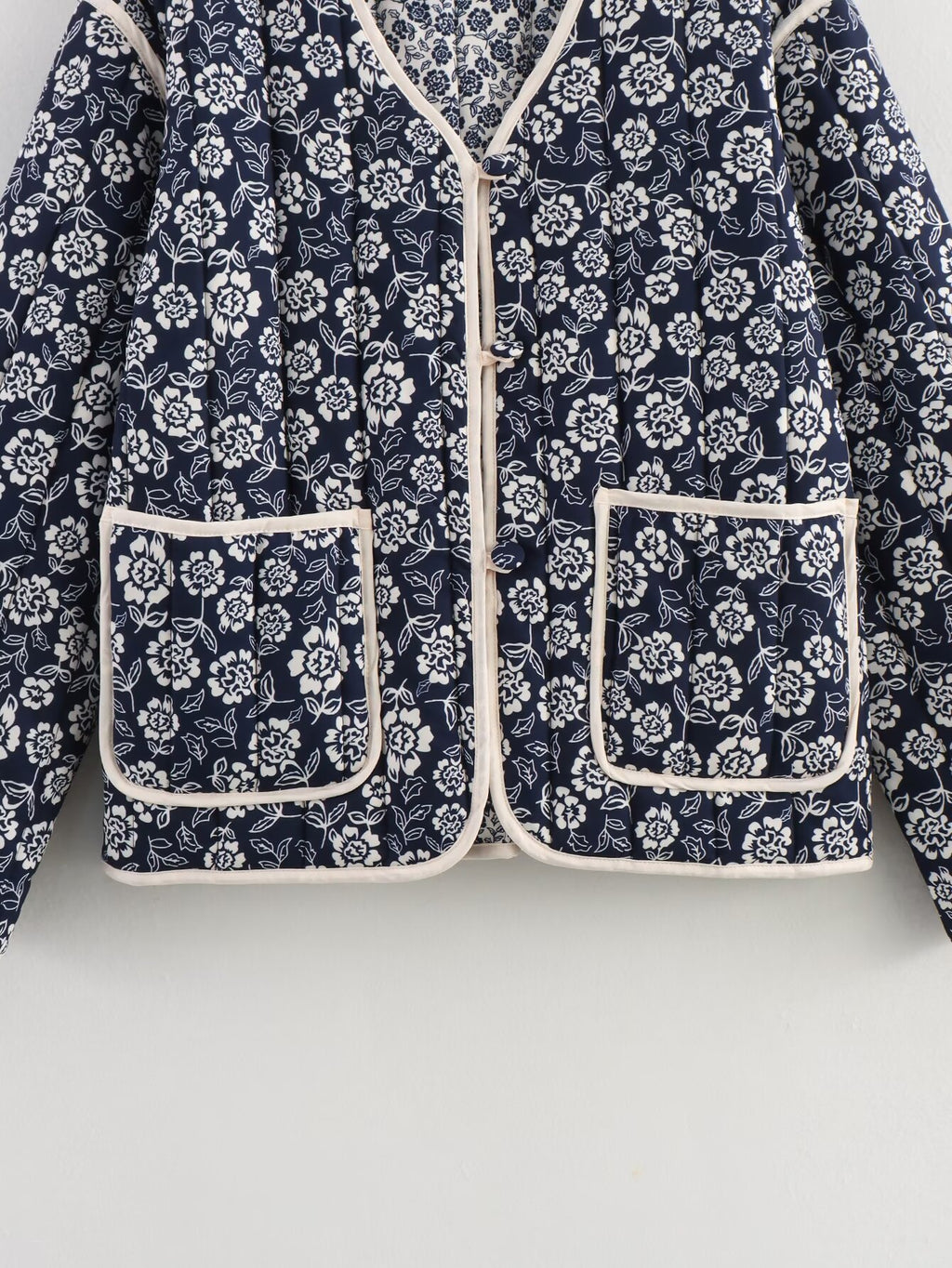 Floral Quilted V Neck Jacket With Pockets - Navy - 8