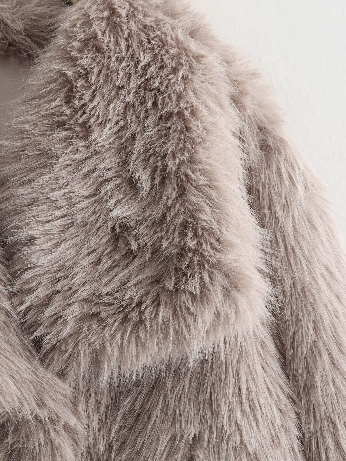 Shaggy Faux Fur Wide Lapel Coat - Grey - 6