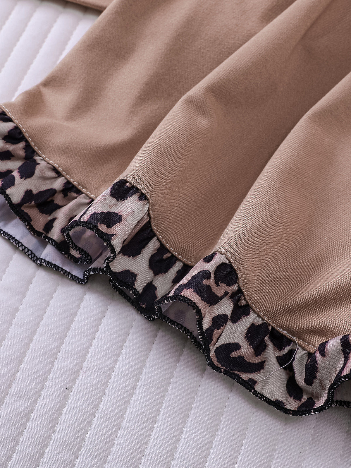 Leopard Trim Short Sleeve Pajama Set - Brown - 2