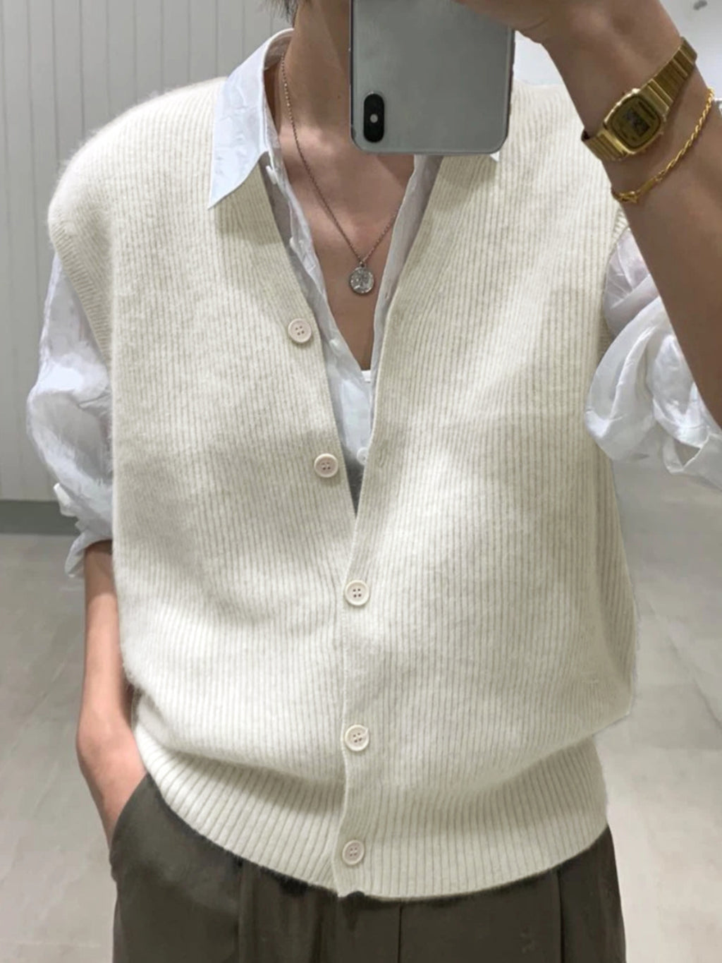 Sleeveless Rib Knit Button Cardigan Vest - White