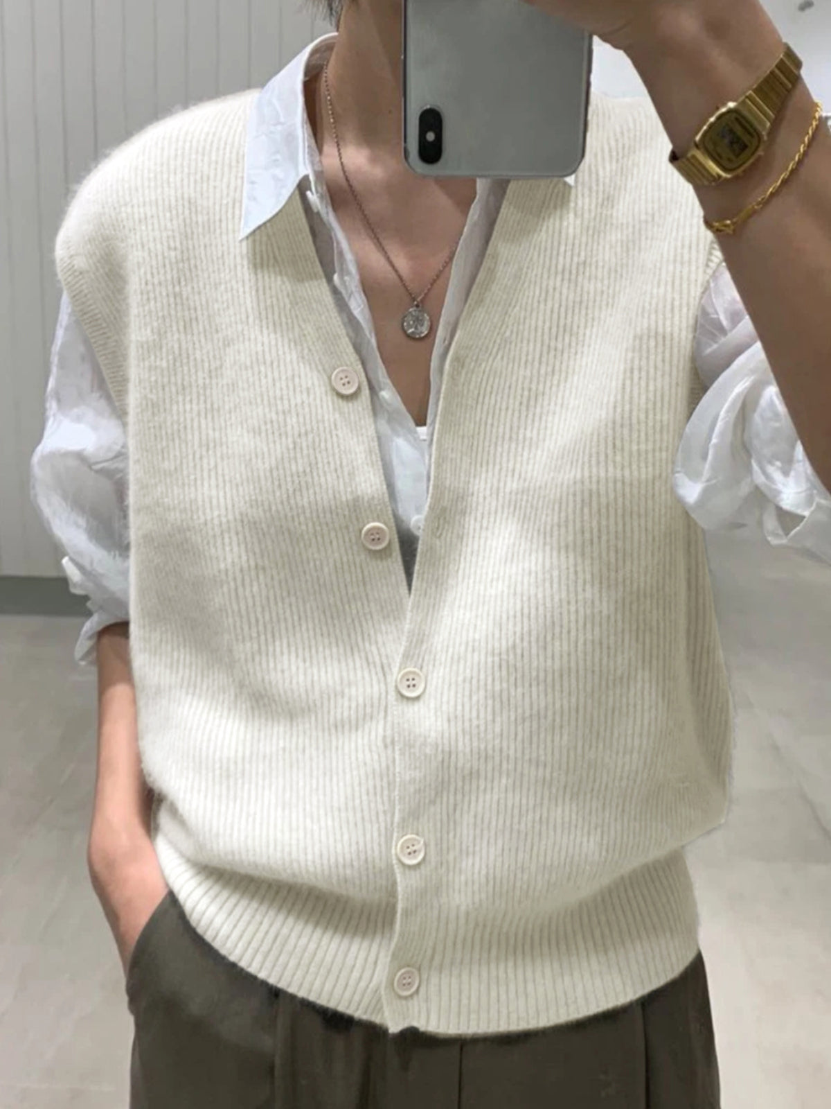 Sleeveless Rib Knit Button Cardigan Vest - White