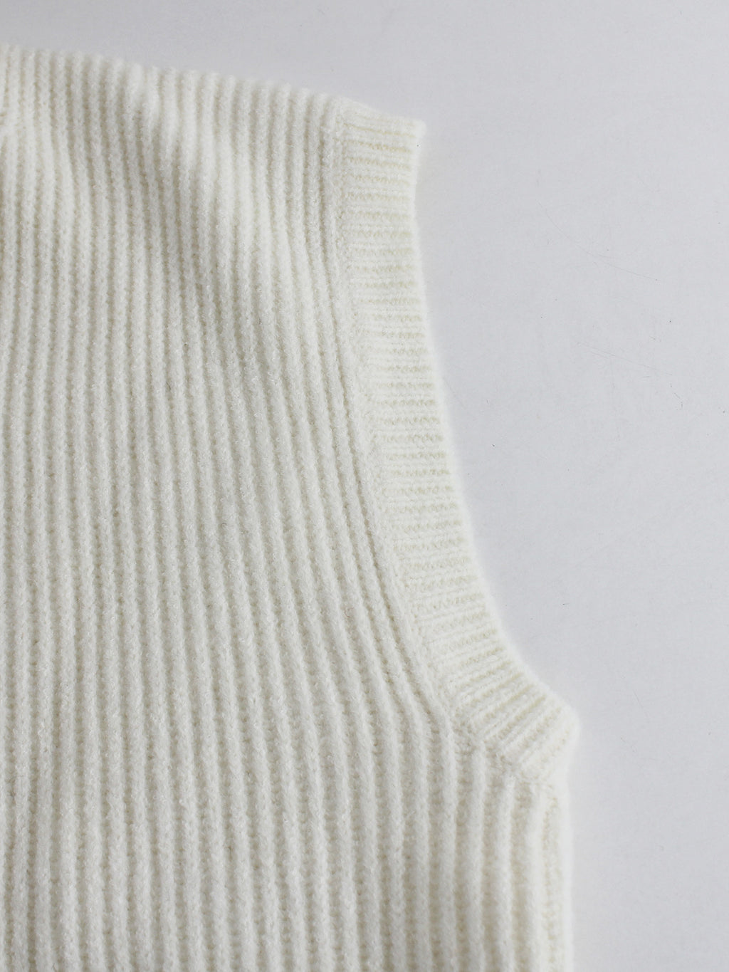 Sleeveless Rib Knit Button Cardigan Vest - White - 3