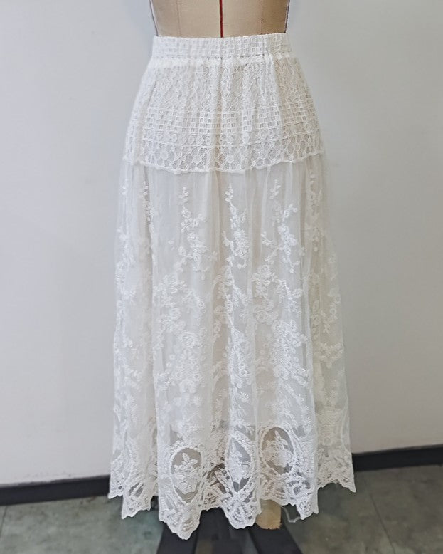 Scalloped Lace Tiered Maxi Skirt - White - 5