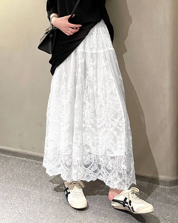 Scalloped Lace Tiered Maxi Skirt