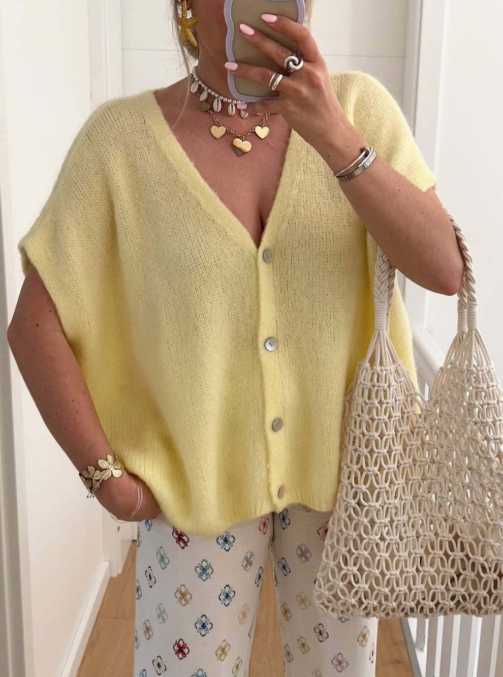 Cap Sleeve Buttoned Knit Cardigan Vest