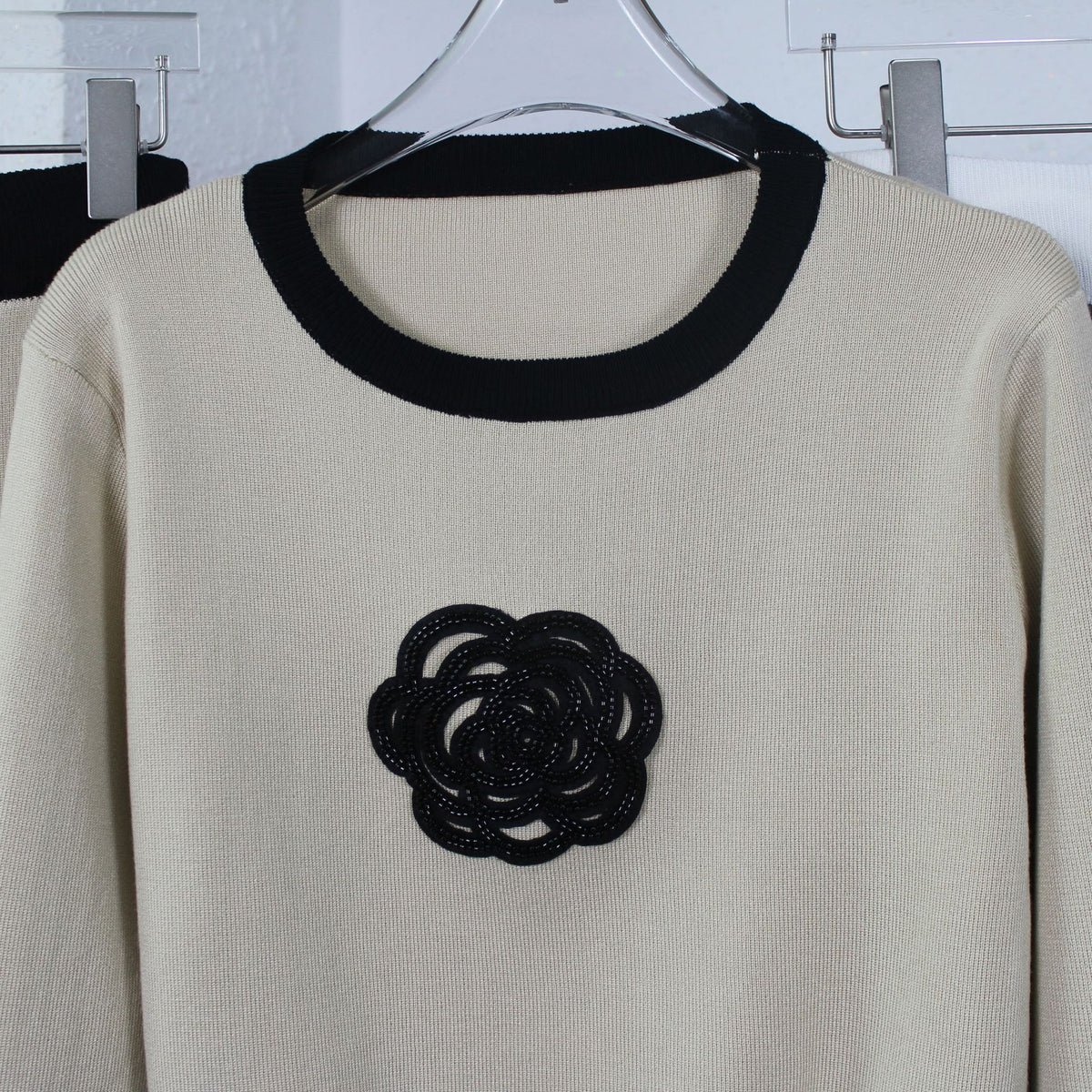Beaded Rosette Knit Crop Top And Pant Set - Beige - 2