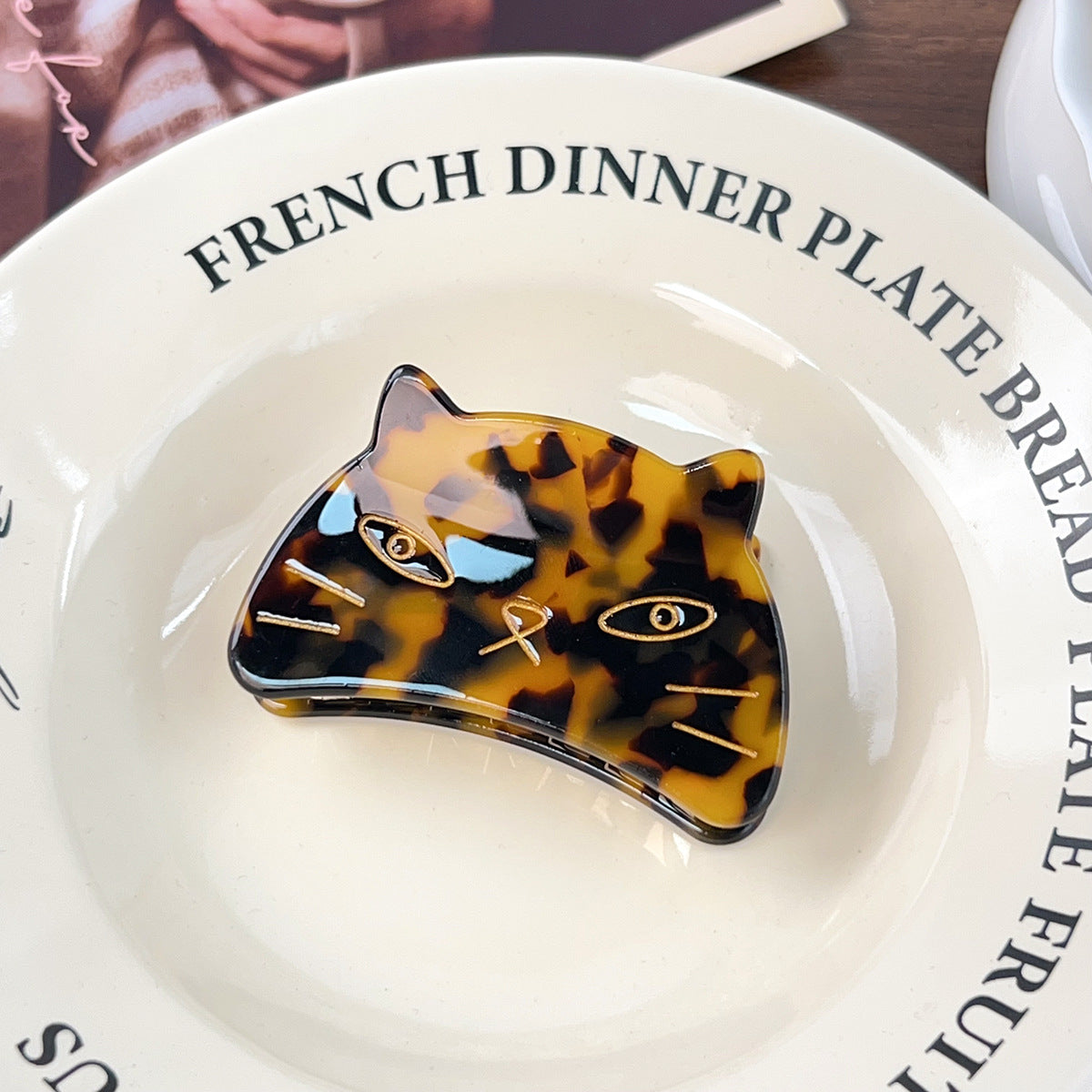 Whiskered Cat Claw Hair Clip - Coffee