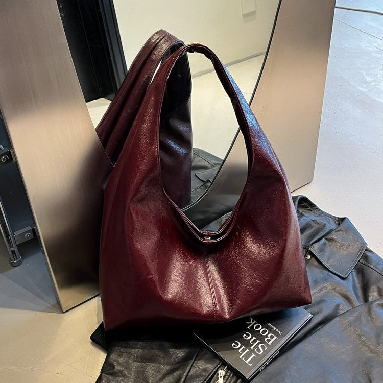 Slouchy Glossy Faux Leather Hobo Bag - Burgundy