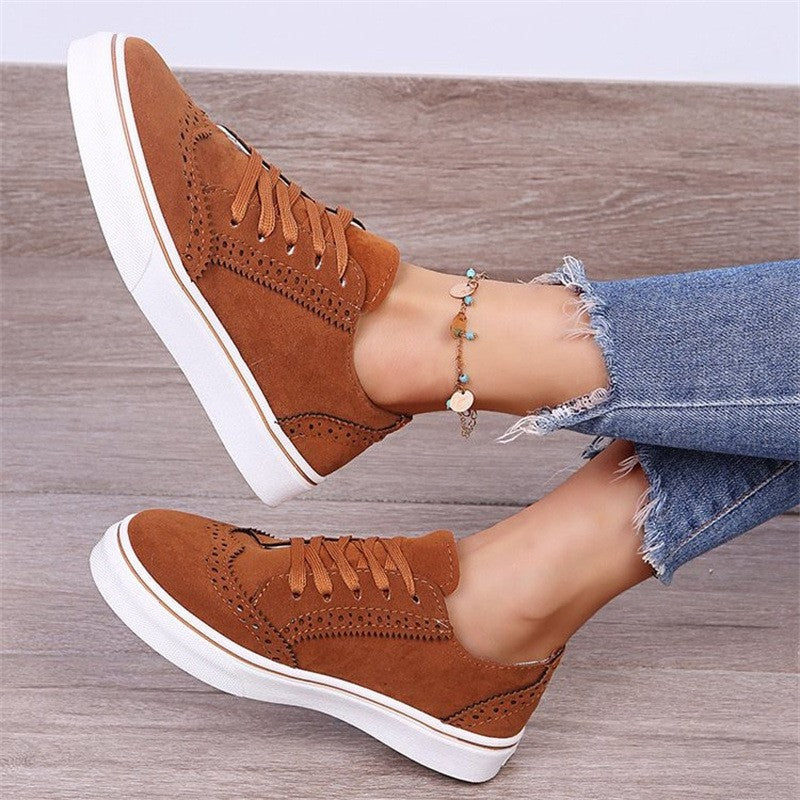 Perforated Brogue Lace-Up Low Top Sneakers