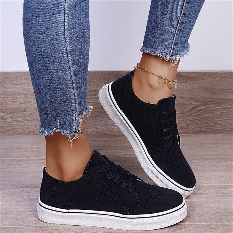 Perforated Brogue Lace-Up Low Top Sneakers