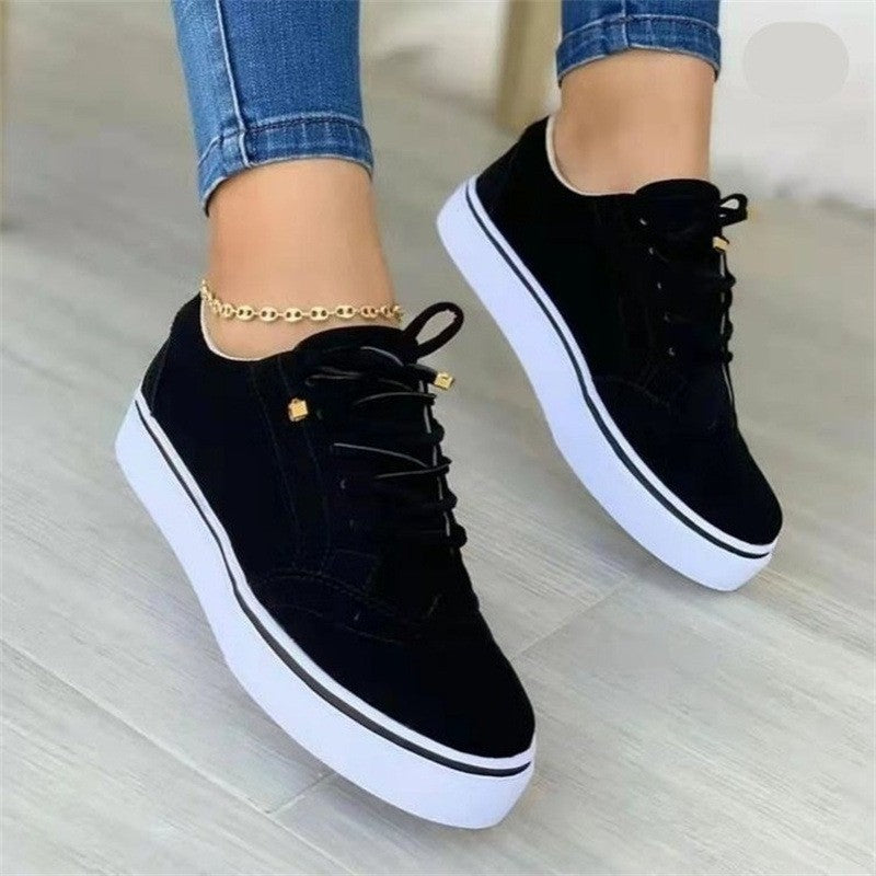 Perforated Brogue Lace-Up Low Top Sneakers