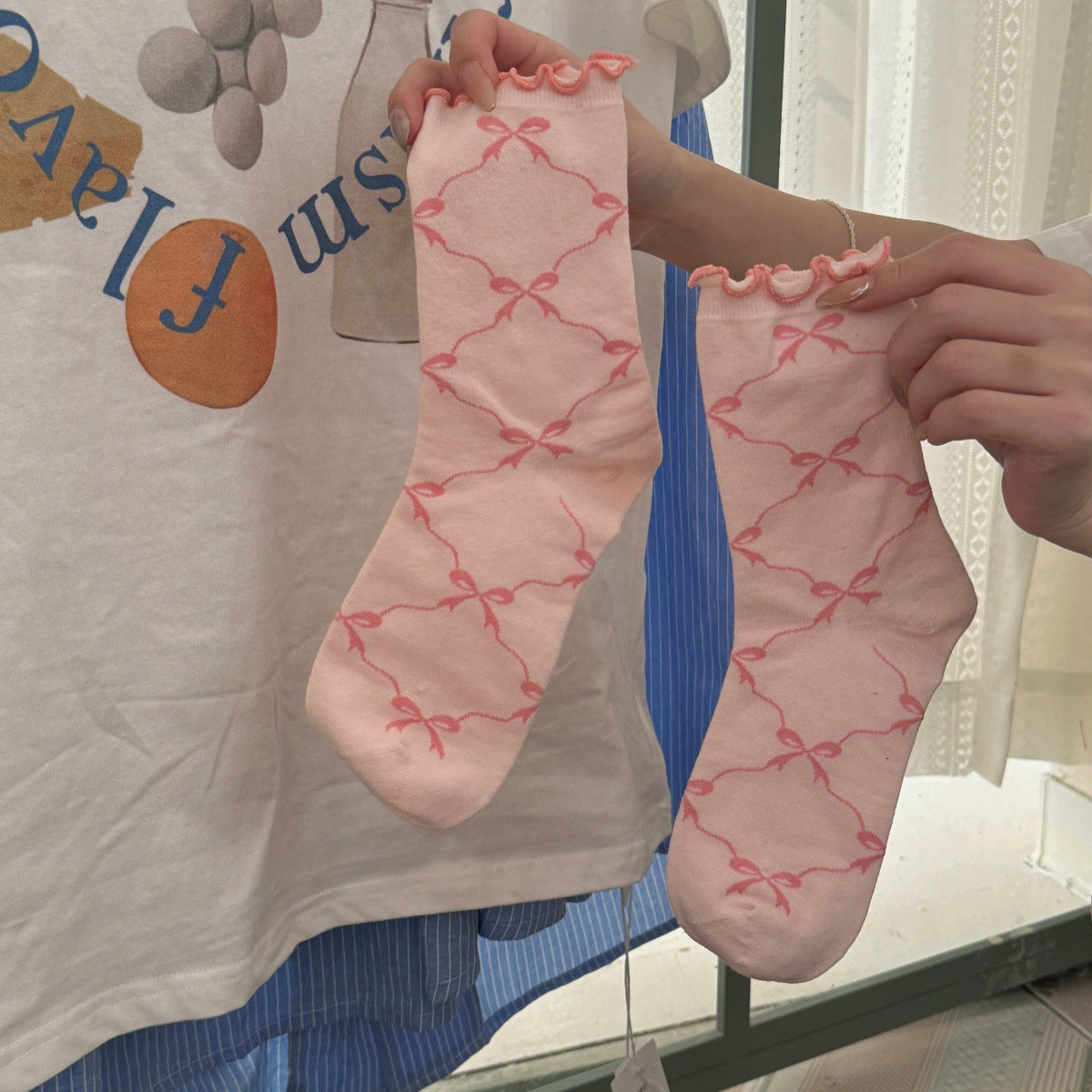 Bow Lattice Ruffle Cuff Crew Socks - Peach