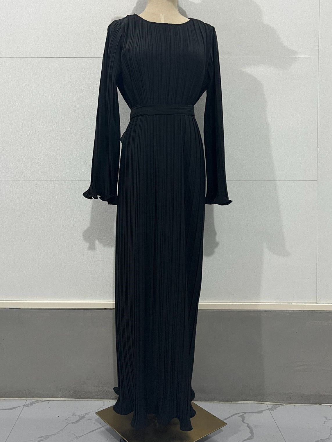 Micro Pleated Flared Sleeve Tie Waist Maxi Dress - Black - 3