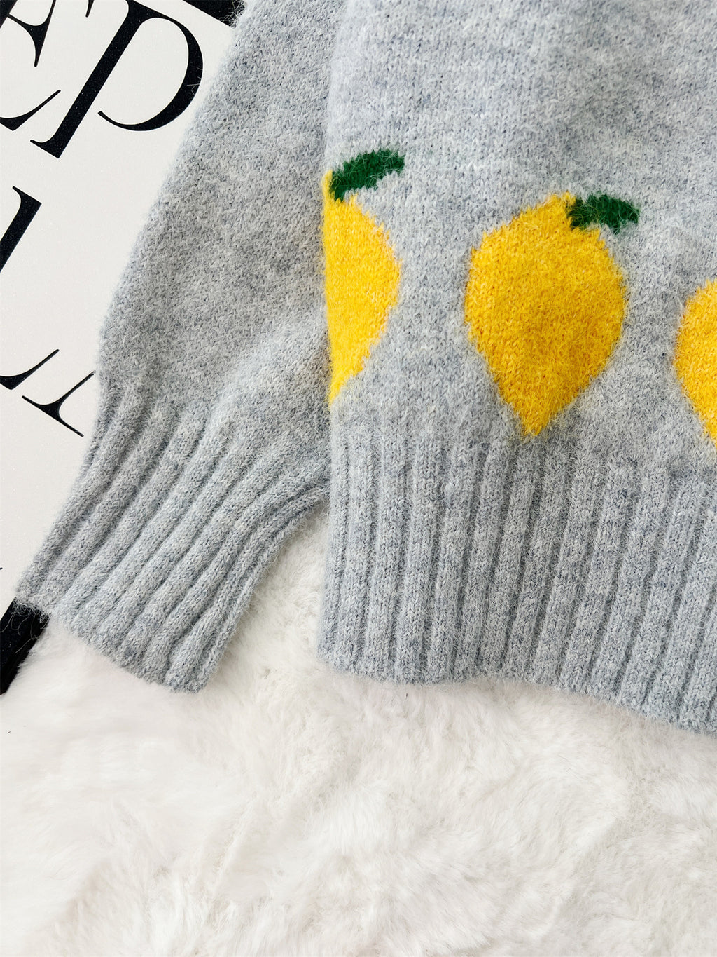Lemon Motif Crew Neck Knit Cardigan - Grey - 3