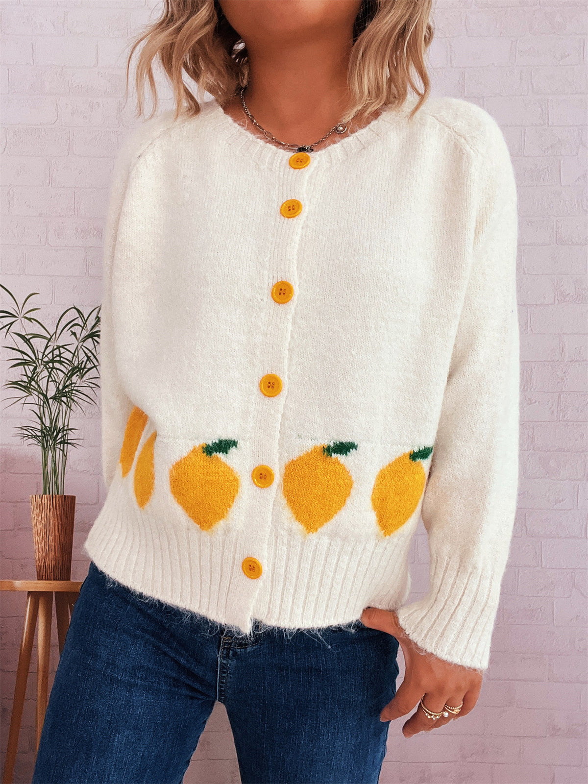 Lemon Motif Crew Neck Knit Cardigan - White - 3