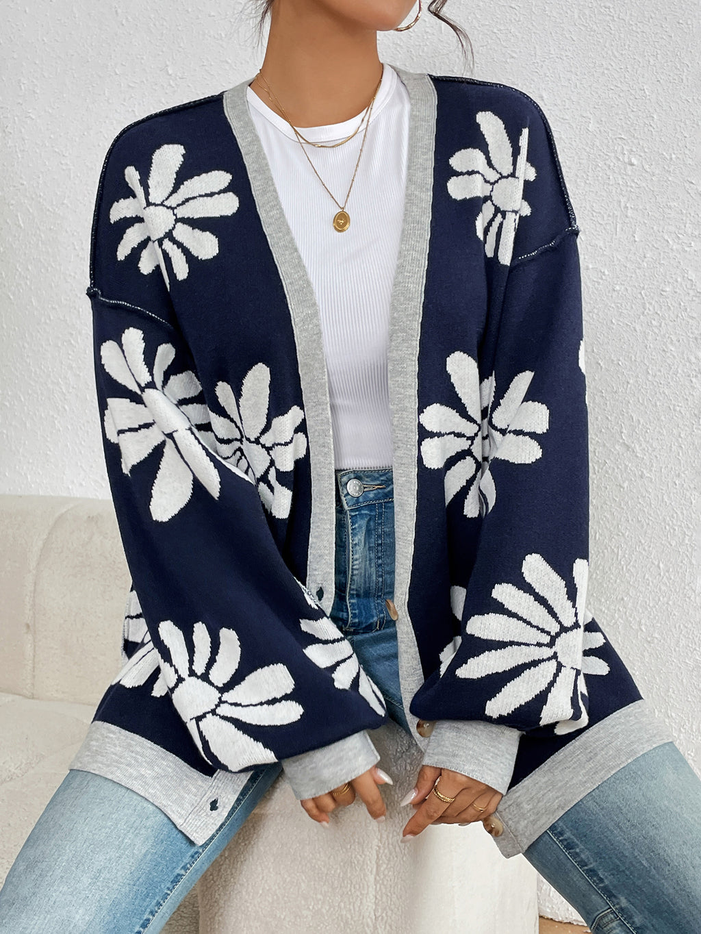 Retro Daisy Jacquard Oversized Cardigan - Darkblue - 2
