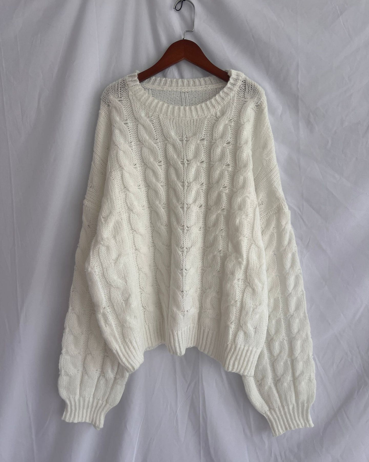 Slouchy Cable Knit Crew Neck Chunky Sweater - White - 2