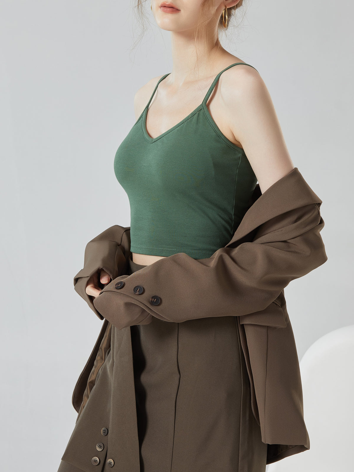 Crisscross Back Cropped Cami With Bra Cups - Green - 4