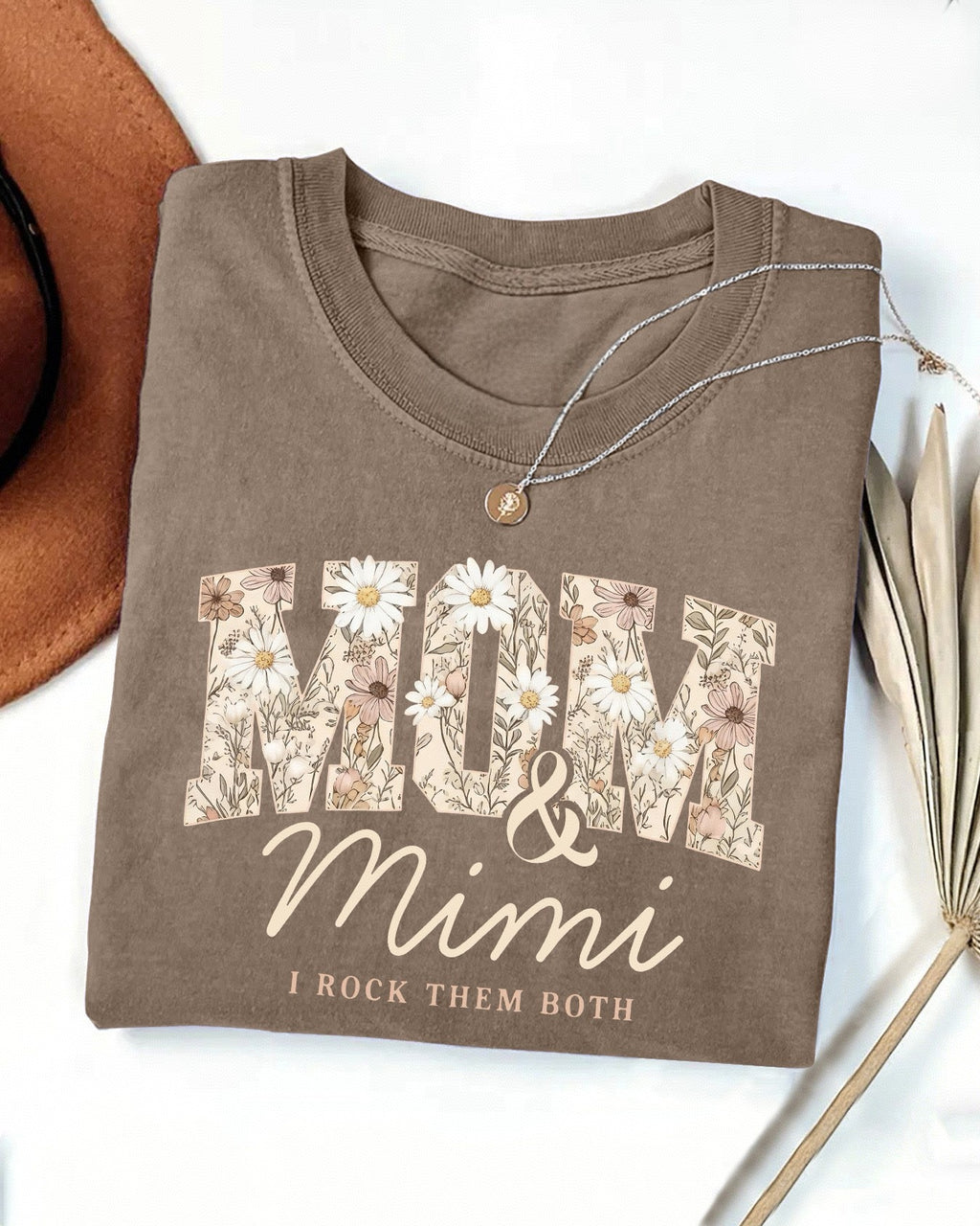 Floral Letter Graphic Short Sleeve T-Shirt - Coffee